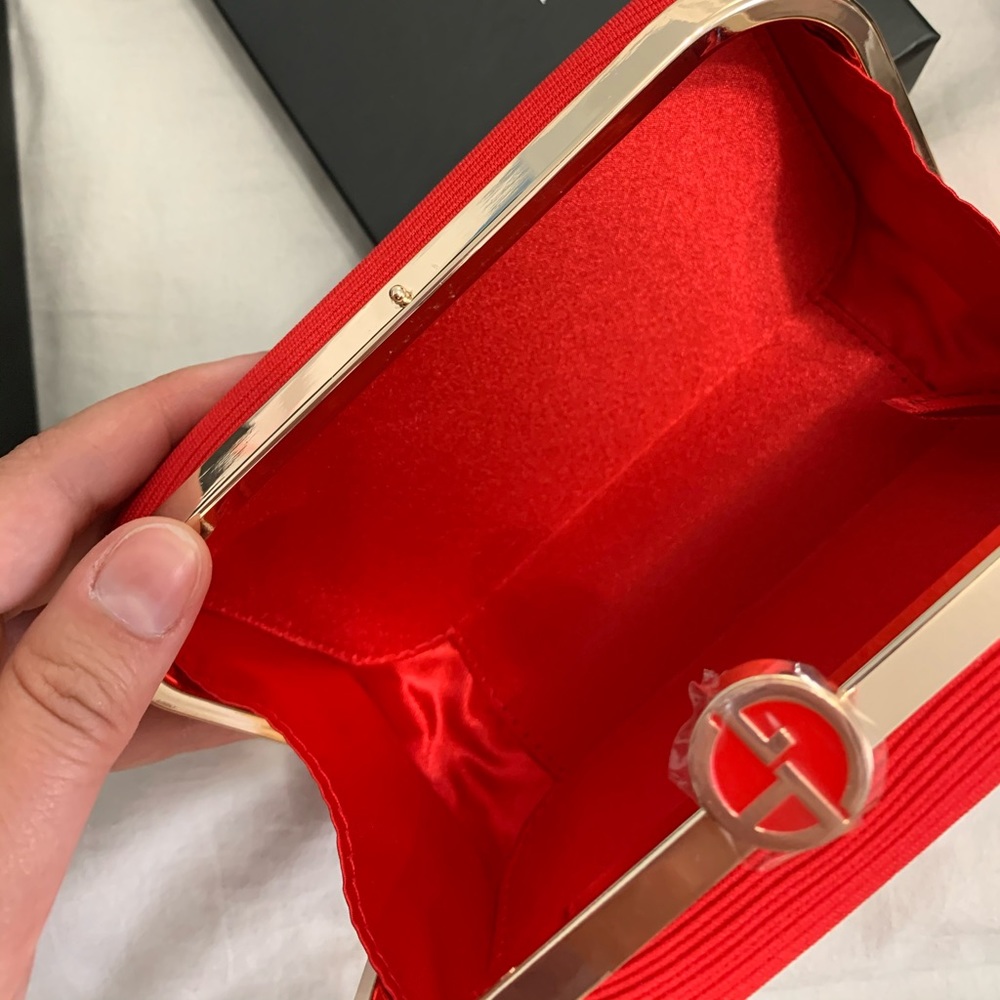 Giorgio Armani clutch - Picture 5 of 5